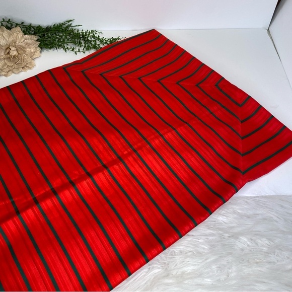 Vintage Red With Green Stripe Square Table Scarf Tablecloth Corner Tassels - Picture 4 of 6